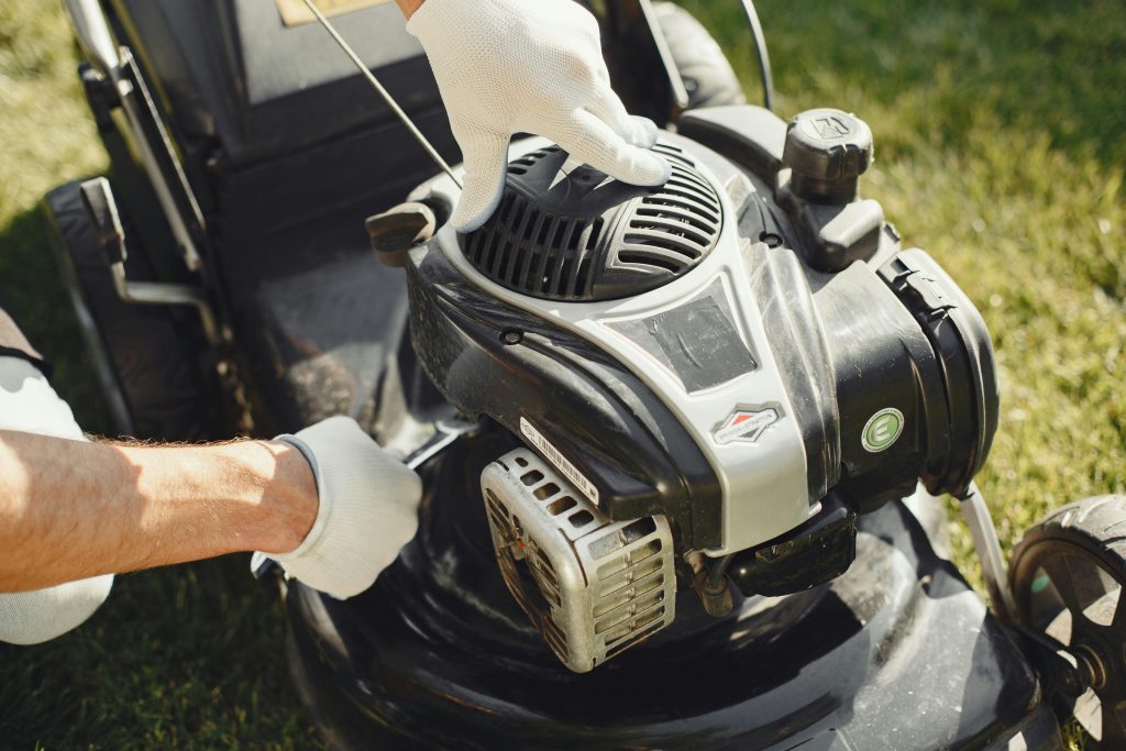 Essential Tips for Success in Lawn Mowing Simulator